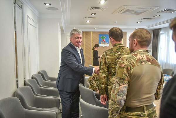 Наиль Магдеев поблагодарил бойцов за службу
