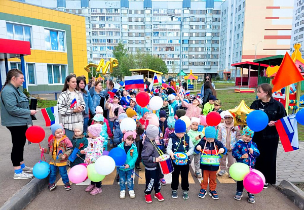 Балалар бакчасында Беренче Май традицияләре