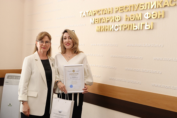 Чаллы тәрбиячеләре «Россия тәрбиячеләре» бәйгесендә җиңде