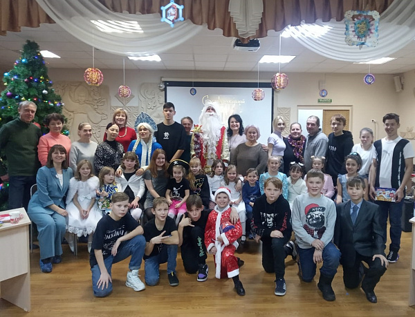 Чаллыда хәйрия фонды алыштыручы гаиләләр өчен бәйрәм уздырды