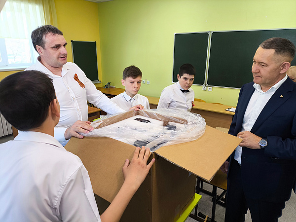 В челнинской коррекционной школе №67 появился 3D-принтер