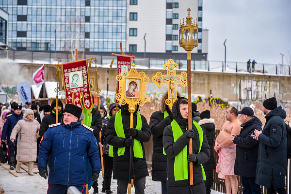В Набережных Челнах состоялись крестные ходы