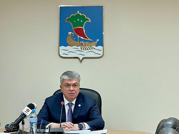 Яр Чаллыда кар чистарту дәвам итә