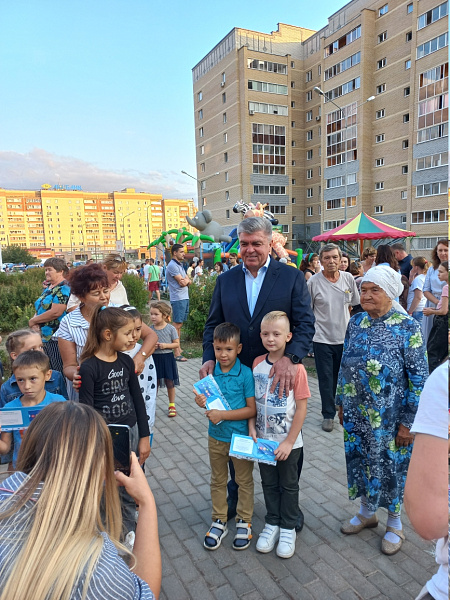 В Комсомольском районе продолжаются праздники двора