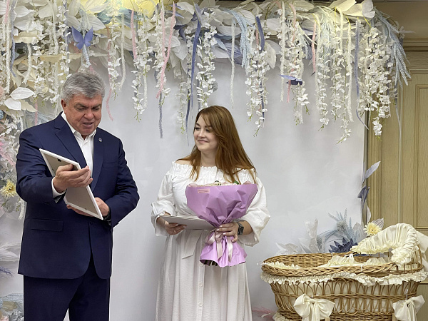 Наил Мәһдиев яңа туган баланы каршылау тантанасында катнашты
