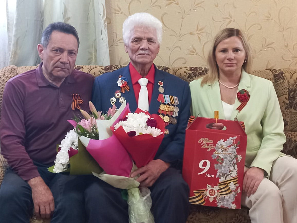 Ветеран 9 май белән котлаулар кабул итә