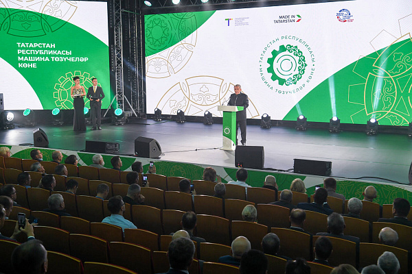 Рустам Минниханов: "На машиностроительных предприятиях РТ занято порядка 138 тыс. человек"
