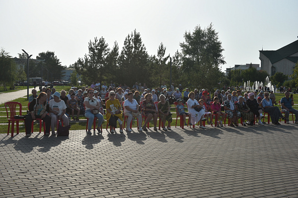 В Набережных Челнах прошла встреча коренных челнинцев