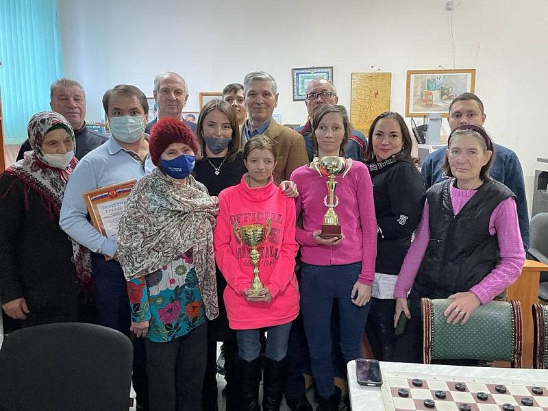 Челнинцы с ограниченными возможностями здоровья соревновались в турнире по шашкам