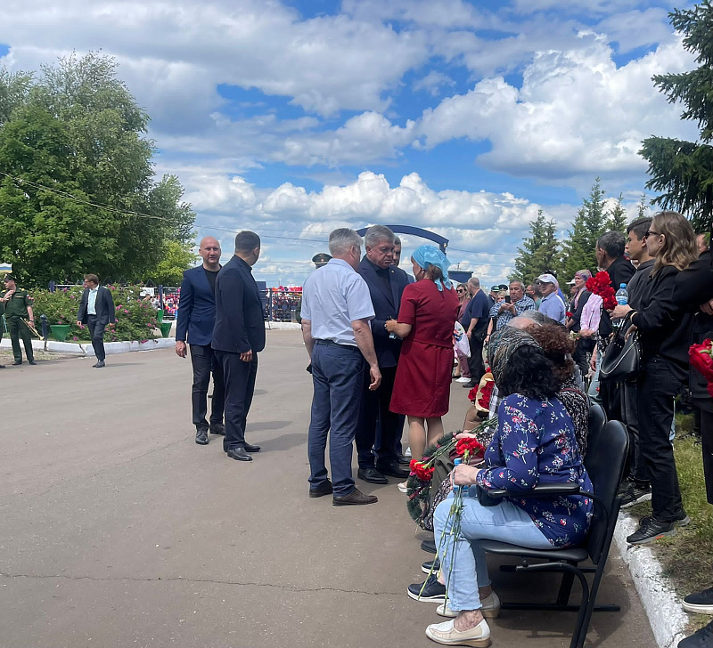 В Набережных Челнах простились с погибшими бойцами