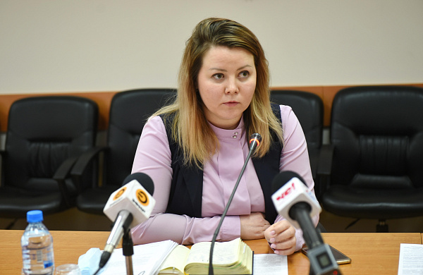 Коронавирустан вакцинациягә төрле яшьтәге чаллылылар языла