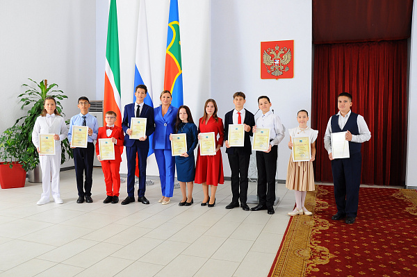 Чаллы хакимиятендә автокаланың иң яхшы яшьләрен бүләкләделәр