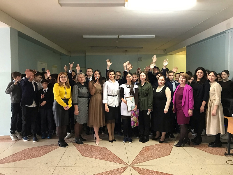 Юная челнинка открыла свою выставку