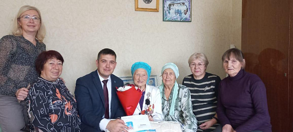 Ике ветеран юбилейларын билгеләп үтте