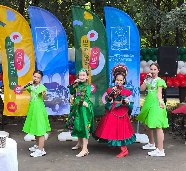Добрая традиция Набережных Челнов: жители поблагодарили строителей