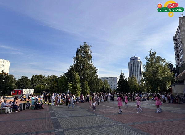 «Моя семья – моё счастье»: в Набережных Челнах состоялся праздничный концерт