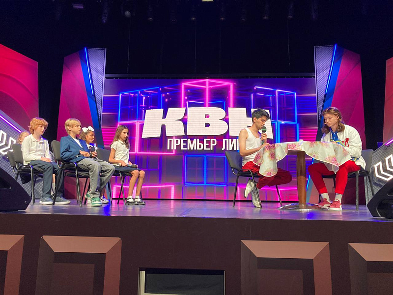 Челнинская команда вышла в финал Премьер-лиги КВН