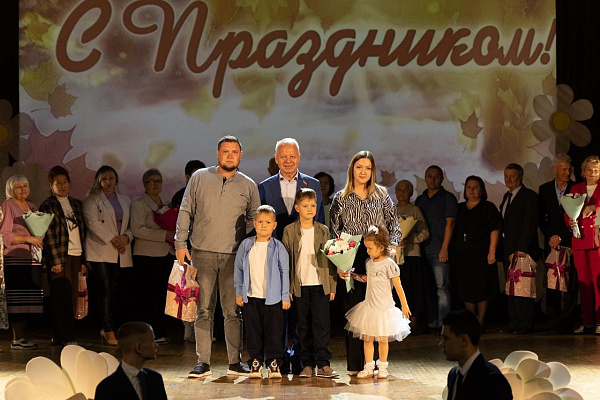 Председателей челнинских ТОС наградили