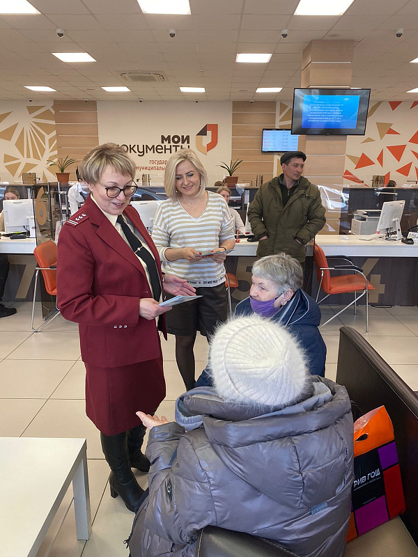 Роспотребнадзор провел прием челнинцев в МФЦ