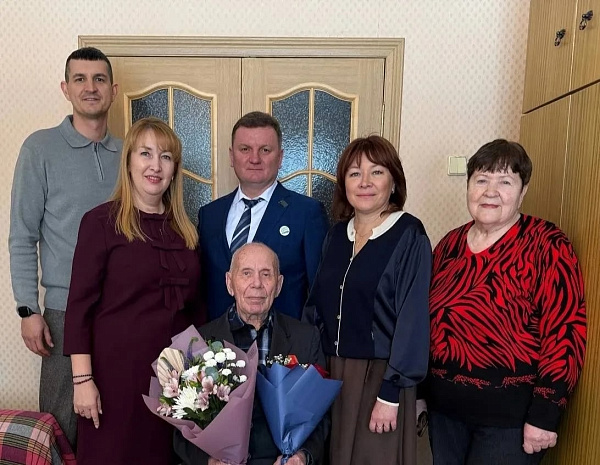 95-летним юбилеем поздравили ветерана Центрального района