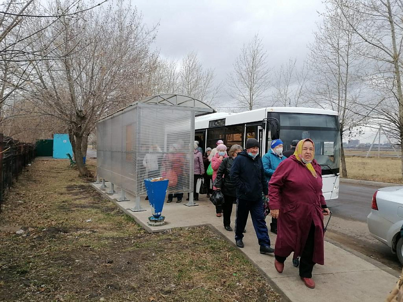Челнинцы убрались на городских кладбищах