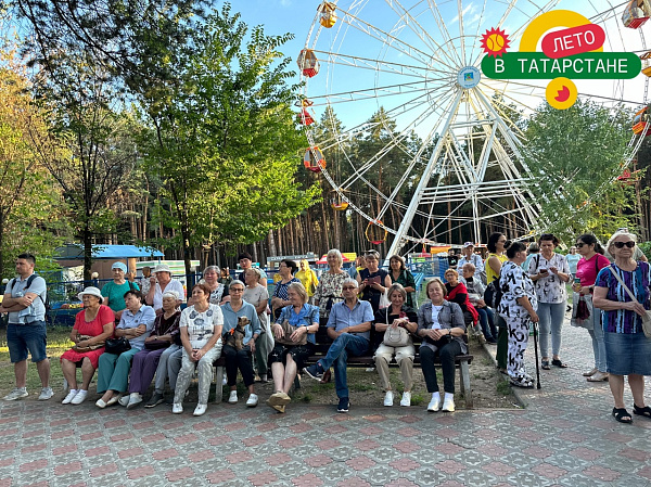Яркое лето в Татарстане: праздник Дружбы и «Праздник двора на «Ура!» провели для челнинцев